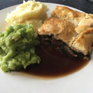 Live and Let Pie